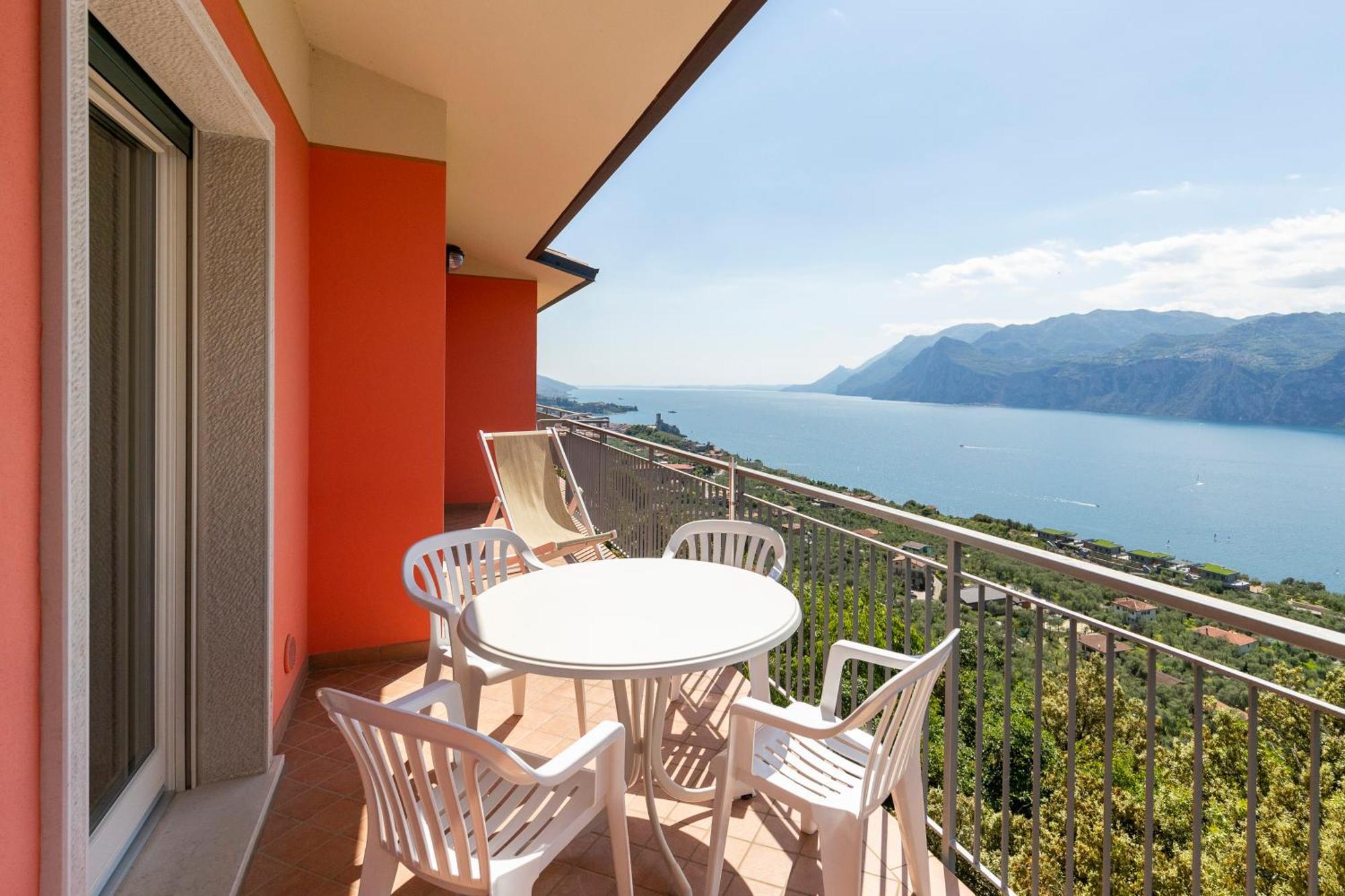 Casa Prea Apartments Malcesine Exterior photo